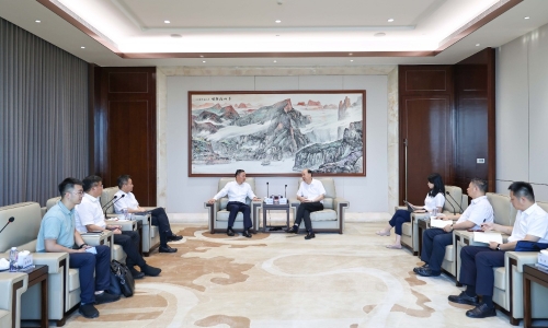 如東縣委書記楊萬平蒞臨桐昆調研